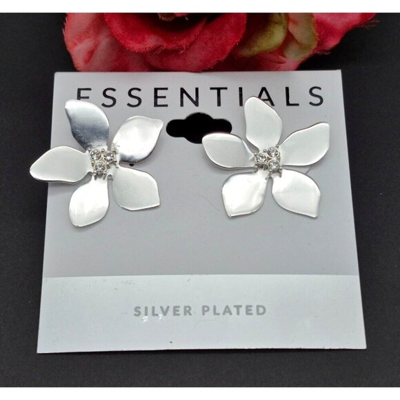 NWT Essentials by Macy's Silver Plated 1.5" Flower Floral Statement Earrings - Picture 1 of 5
